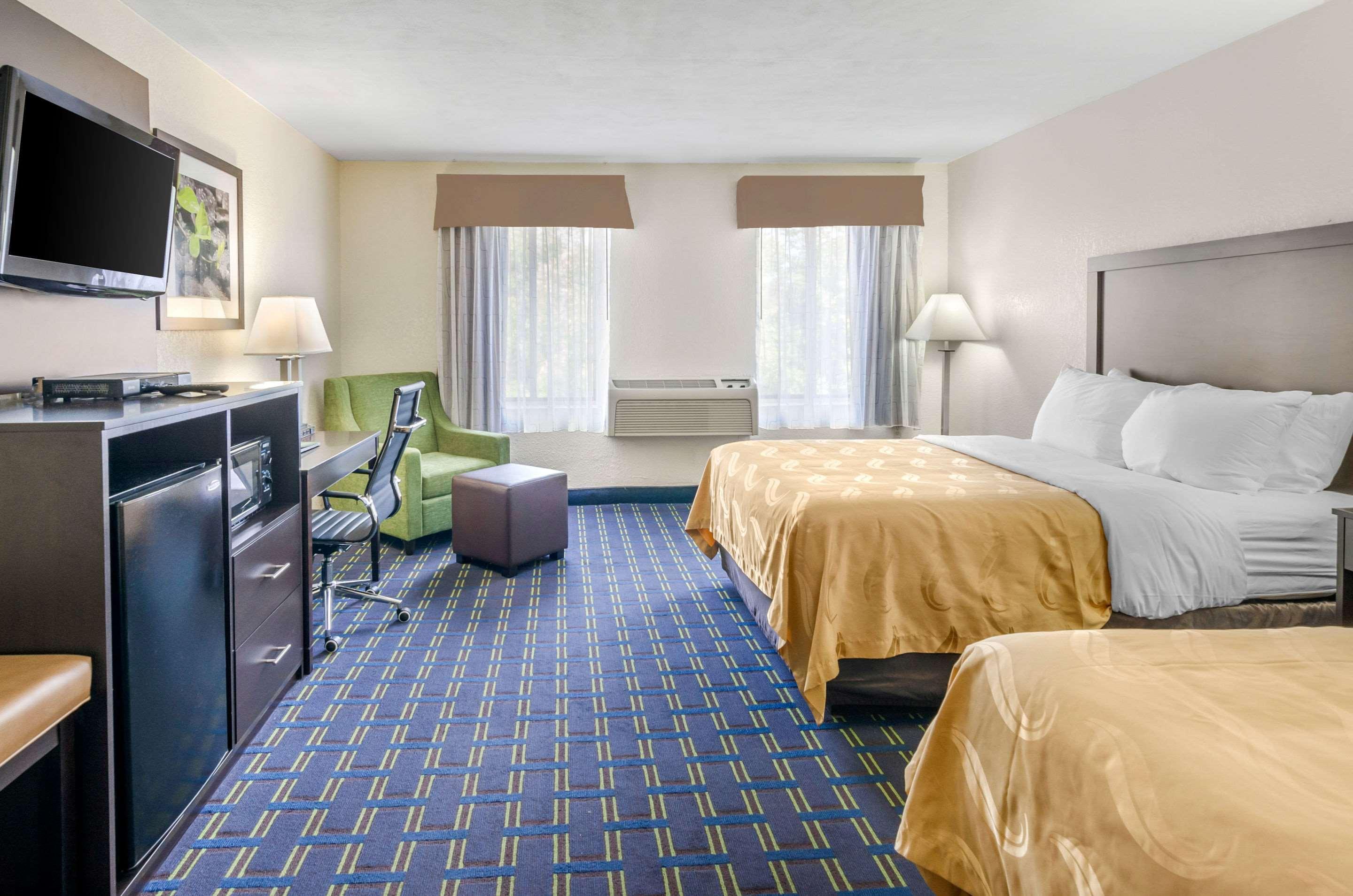 Quality Inn Waynesboro - Skyline Drive Bagian luar foto
