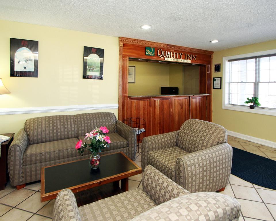 Quality Inn Waynesboro - Skyline Drive Bagian luar foto