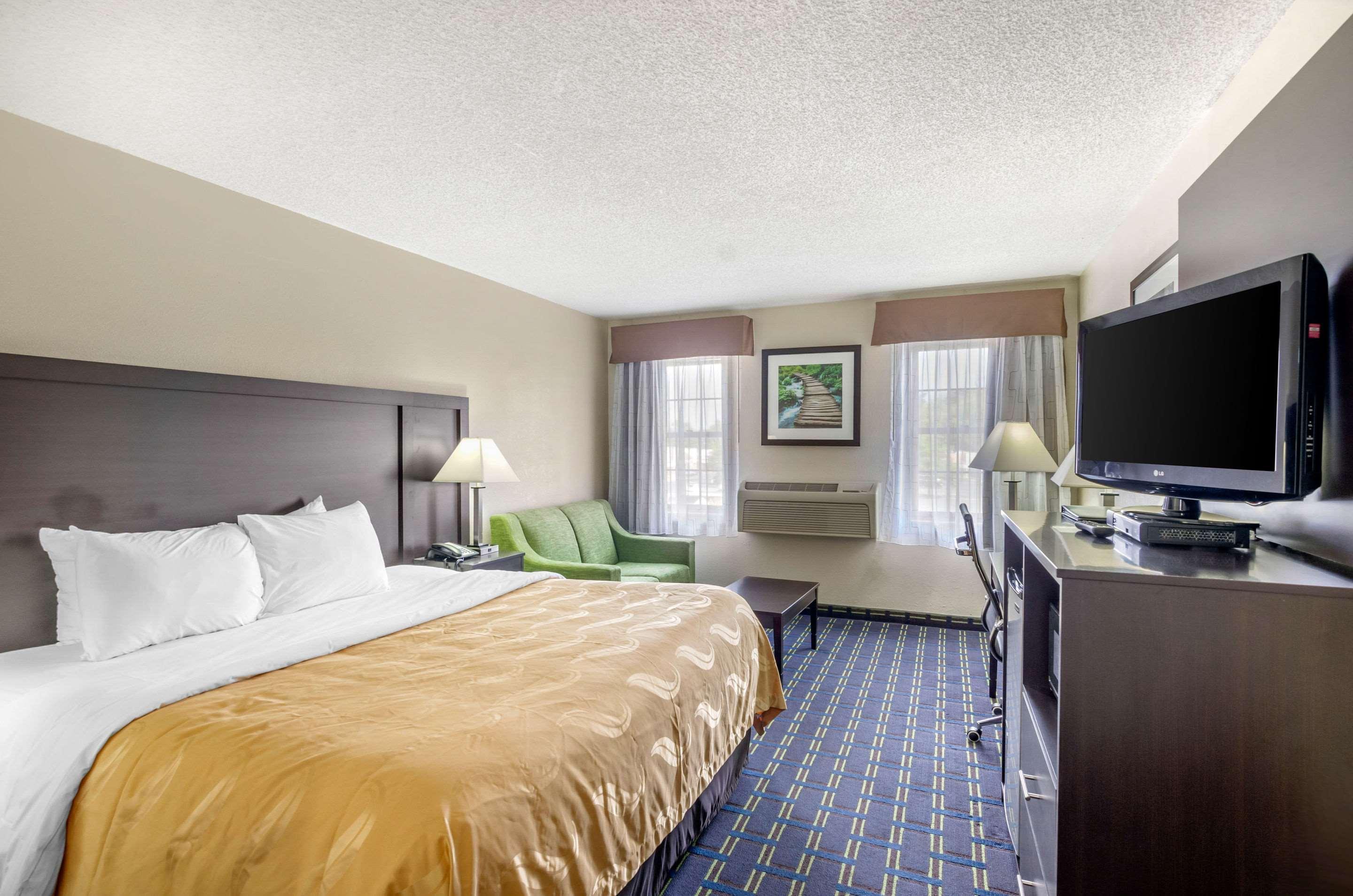 Quality Inn Waynesboro - Skyline Drive Bagian luar foto