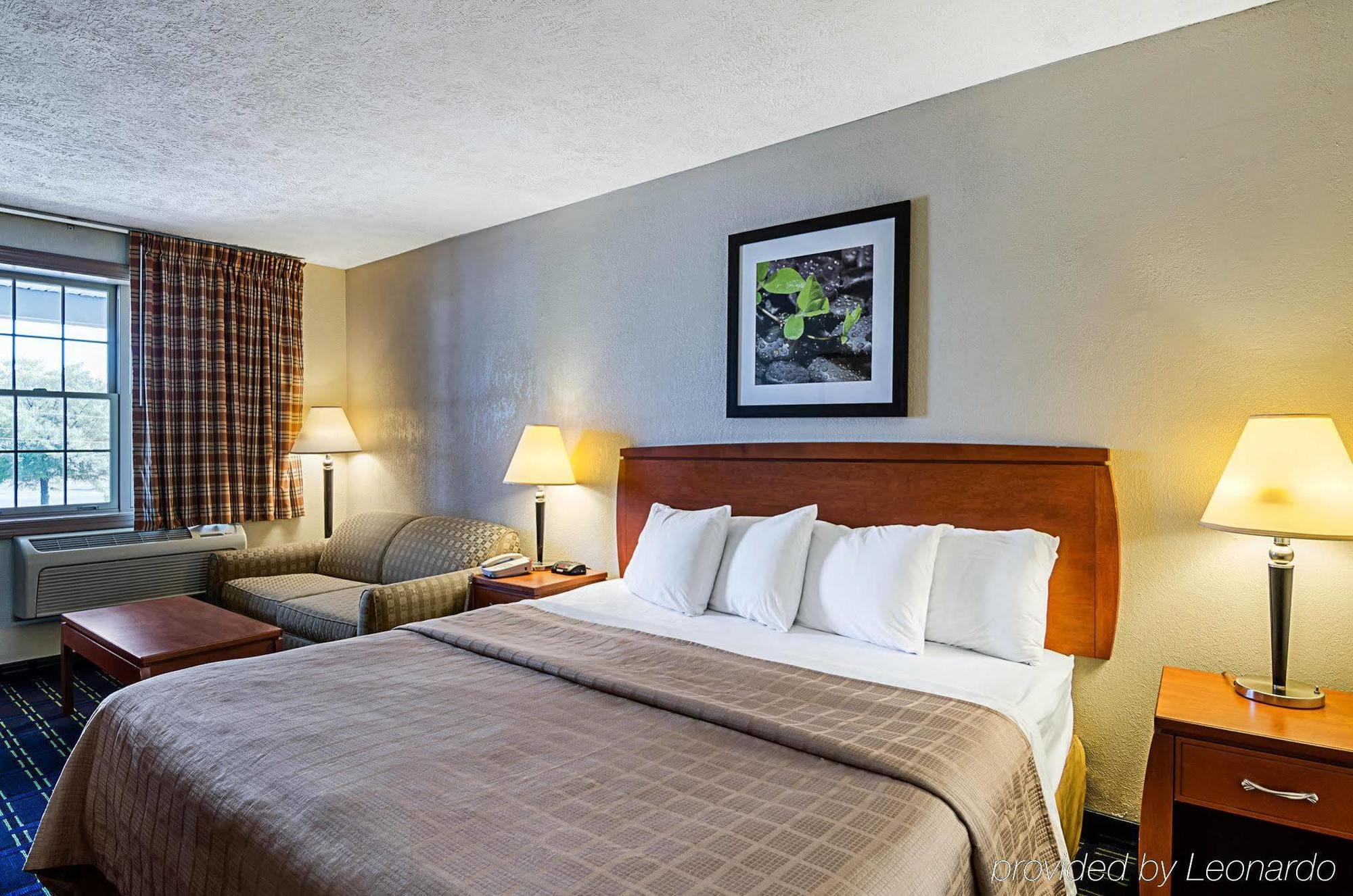 Quality Inn Waynesboro - Skyline Drive Bagian luar foto