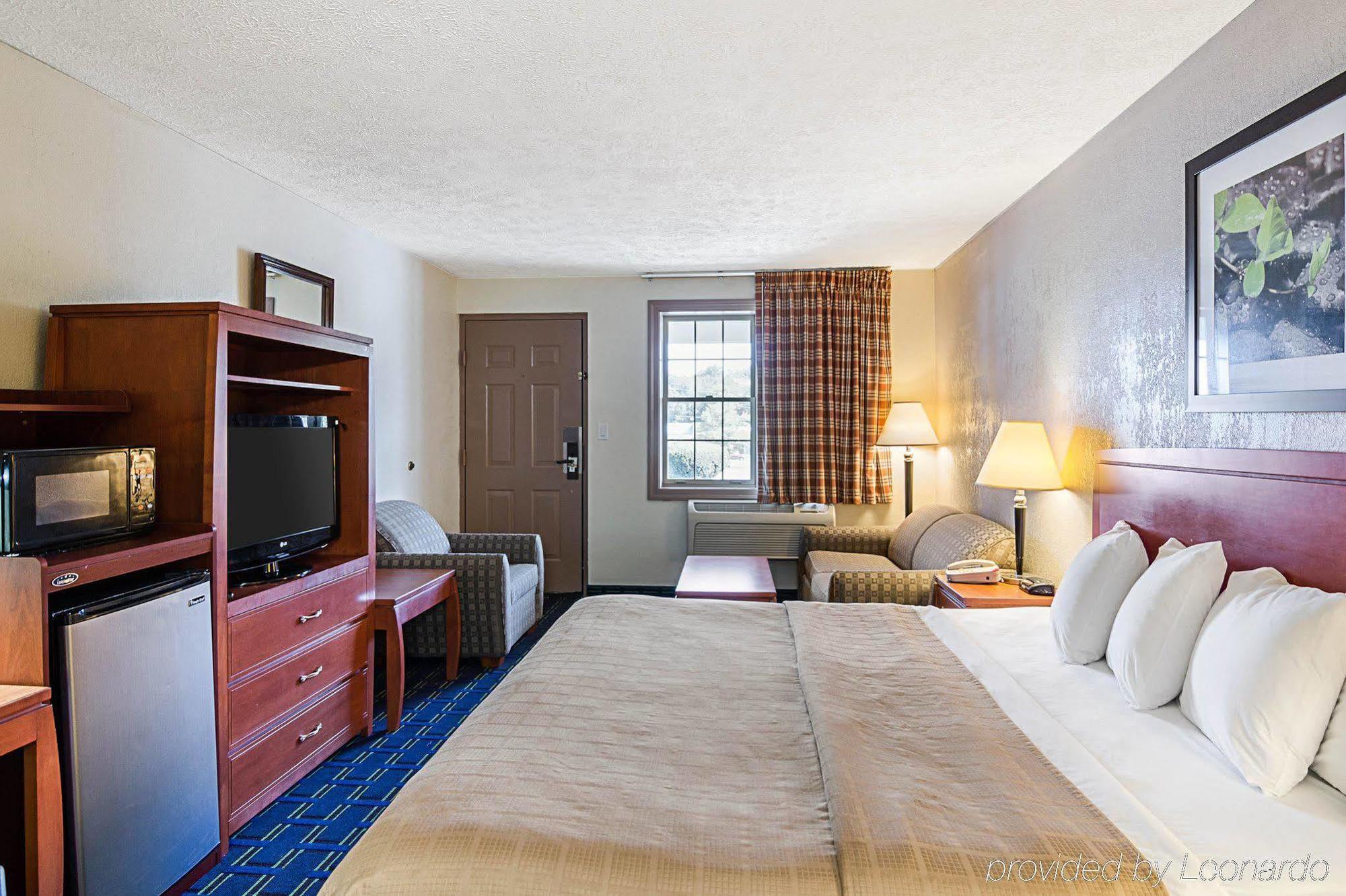 Quality Inn Waynesboro - Skyline Drive Bagian luar foto