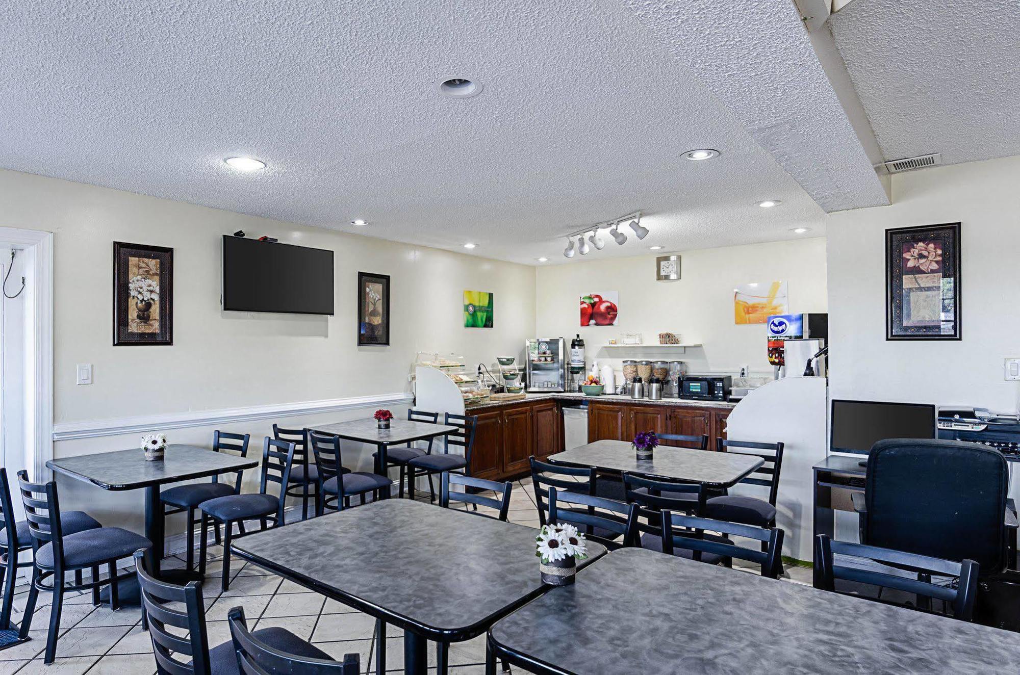 Quality Inn Waynesboro - Skyline Drive Bagian luar foto