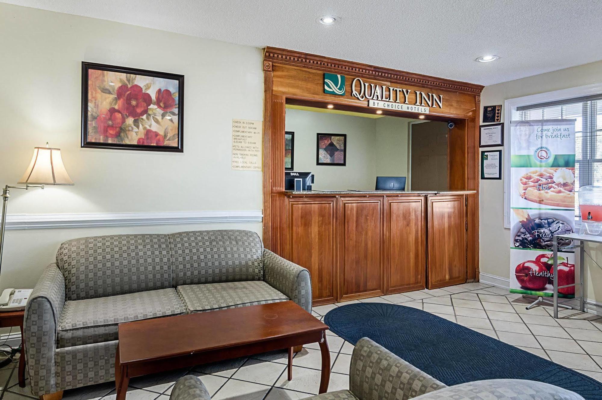 Quality Inn Waynesboro - Skyline Drive Bagian luar foto
