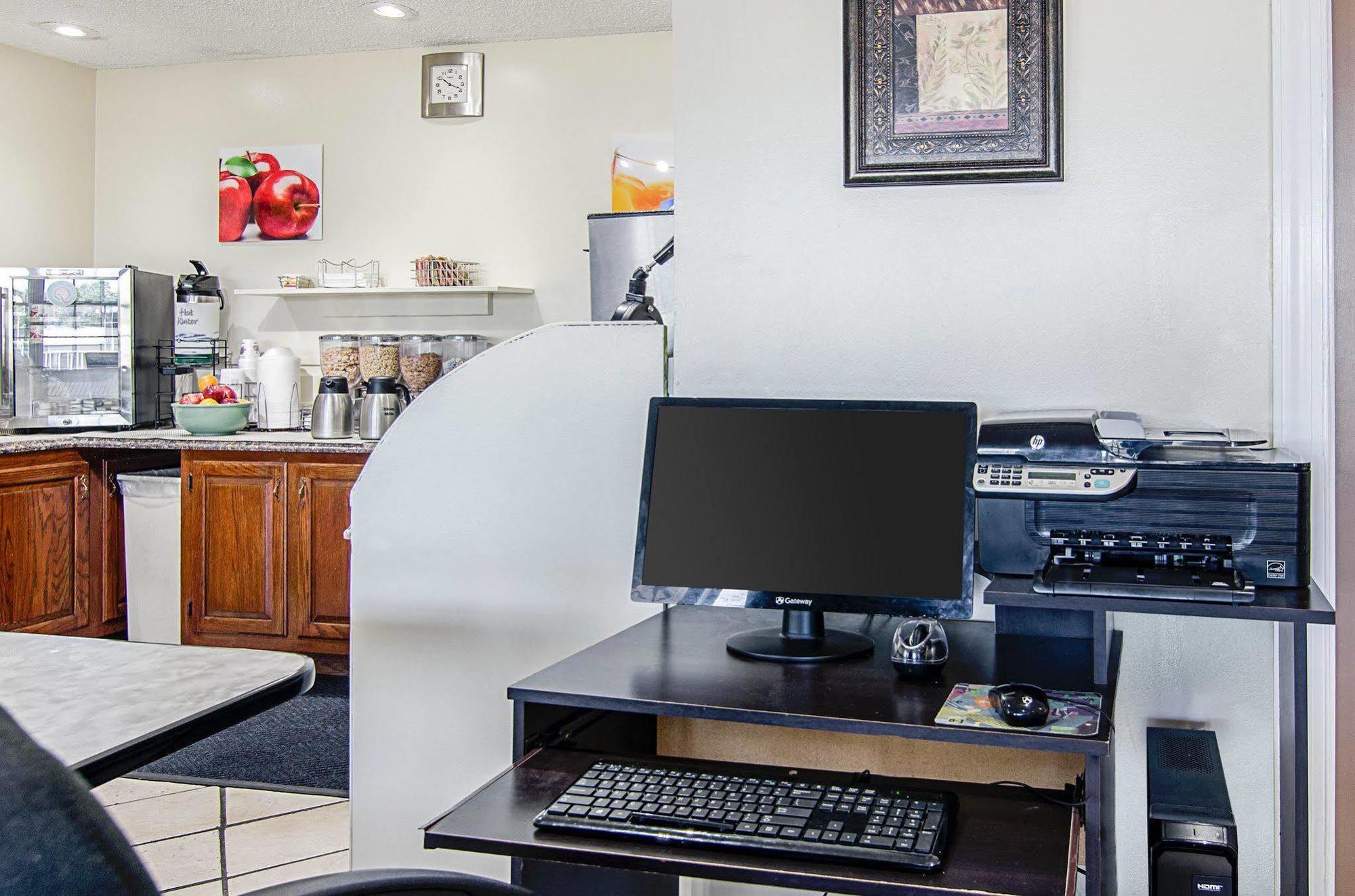 Quality Inn Waynesboro - Skyline Drive Bagian luar foto