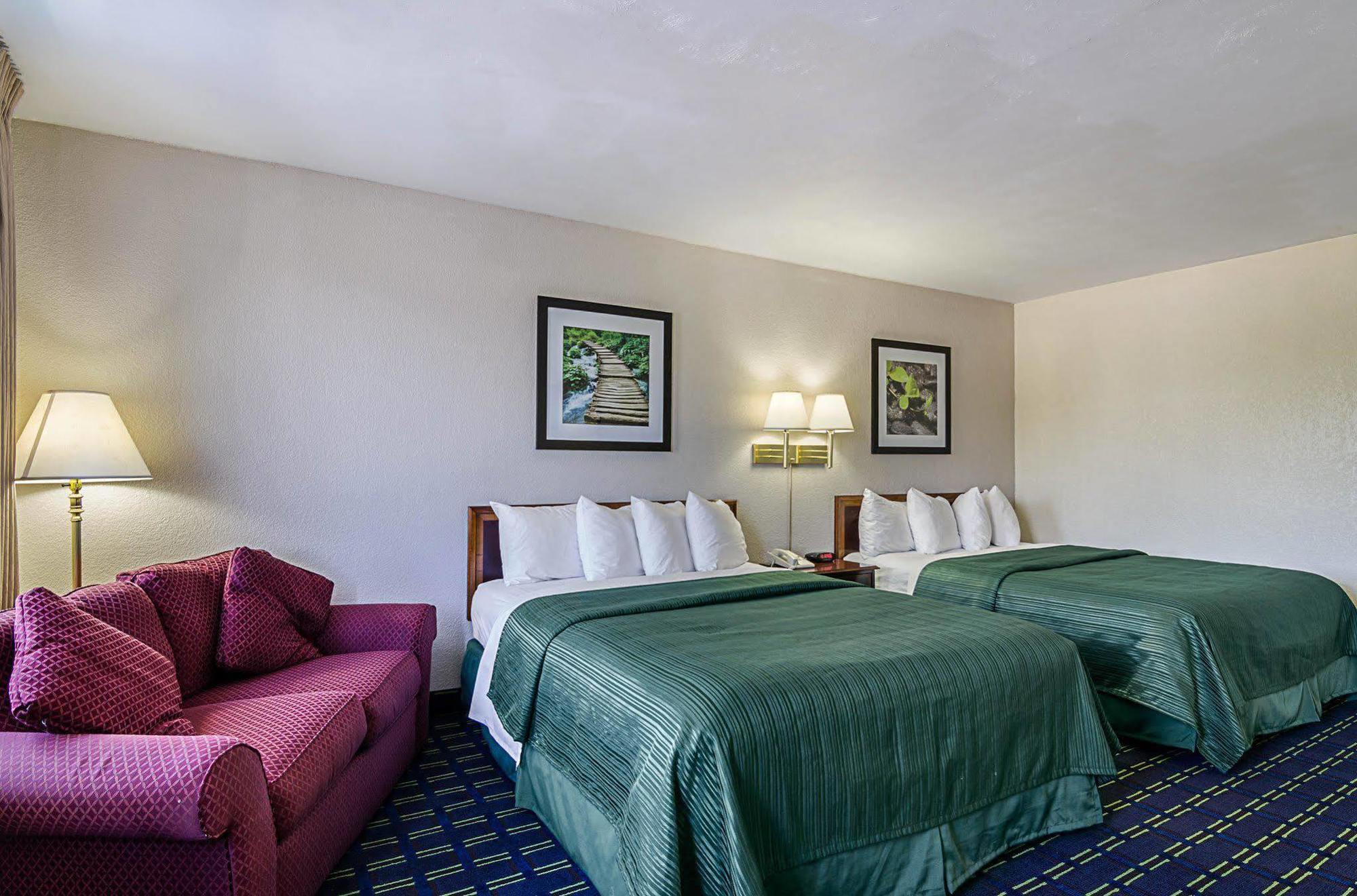 Quality Inn Waynesboro - Skyline Drive Bagian luar foto